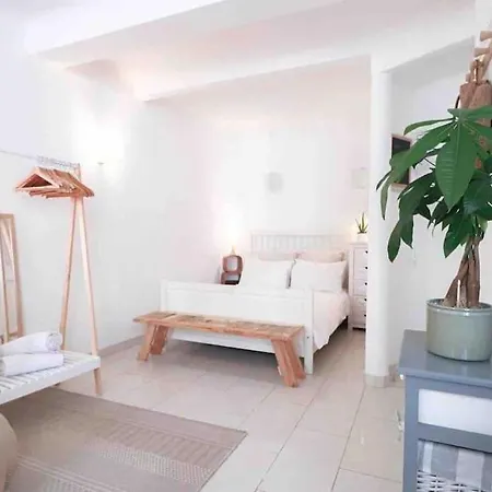 Cosy Studio Situe En Plein Coeur Du Vieil Antibes. Exterior photo